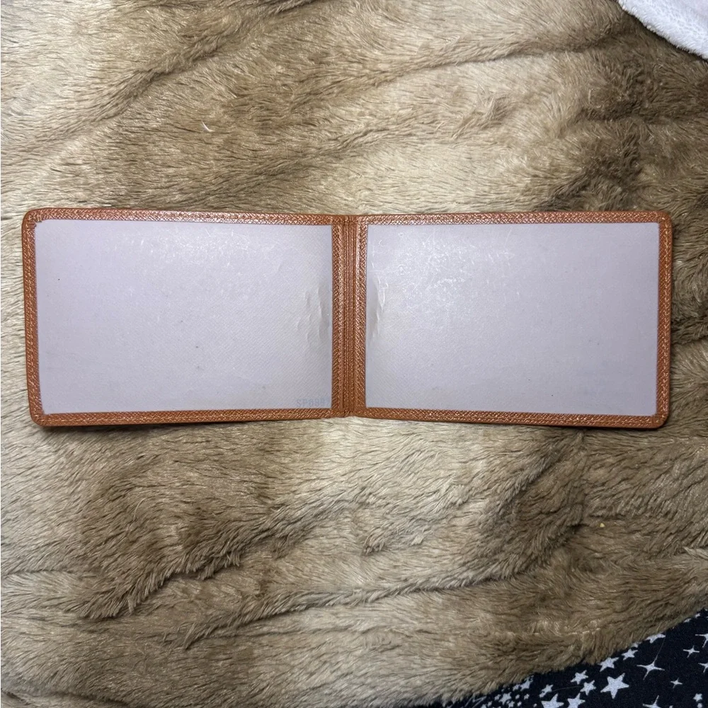 Louis Vuitton Card Holder - Picture 11 of 11